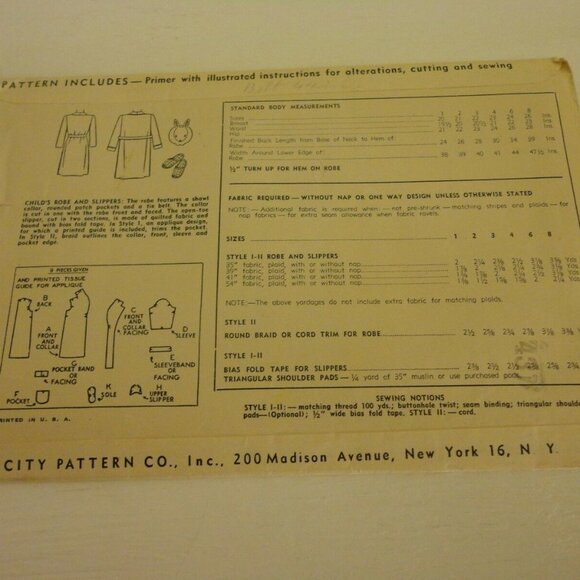 Vintage Children's Size 3 Robe and Slippers 2544 - Picture 2 of 2